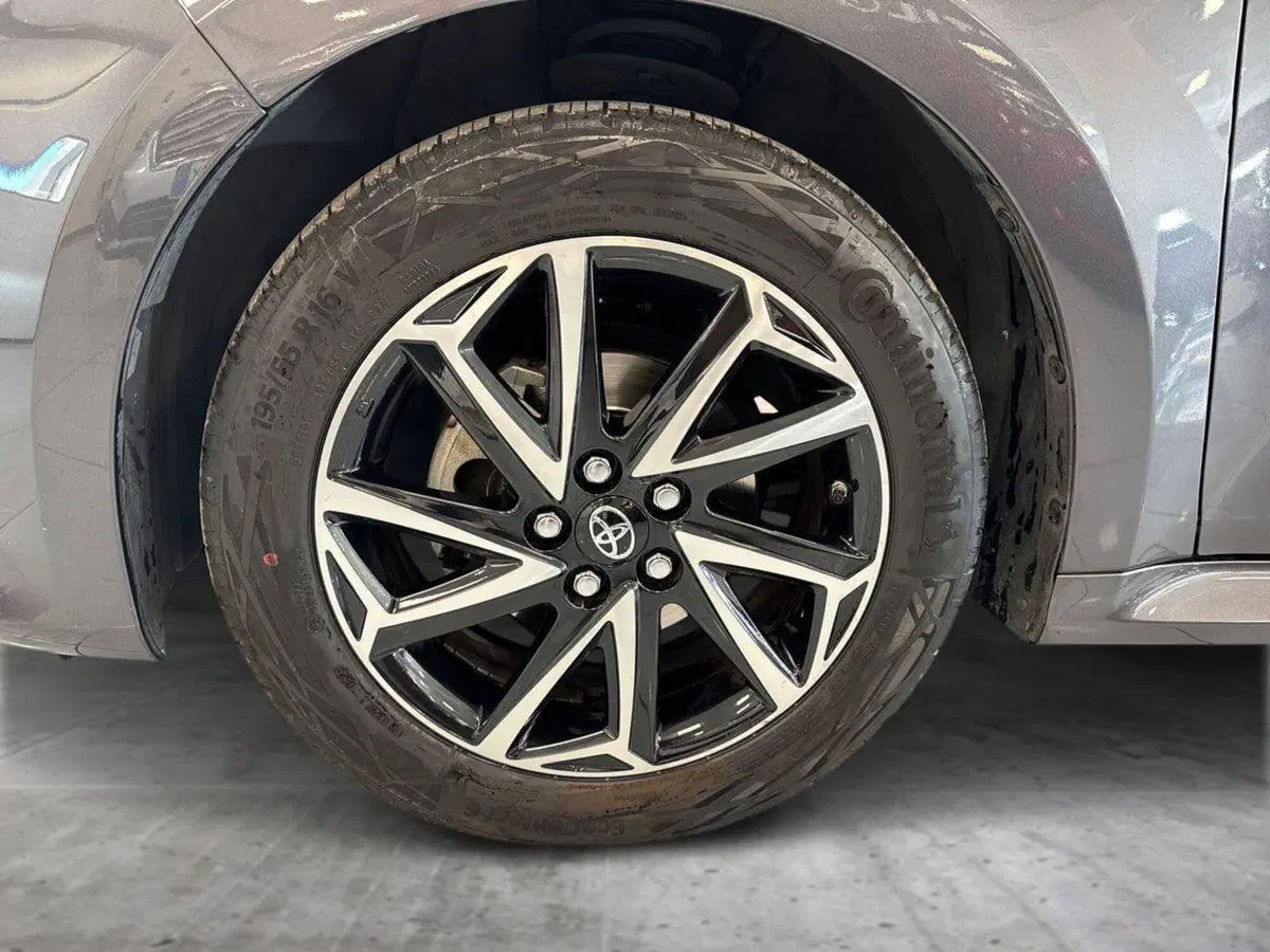 Toyota Yaris usata a Prato (9)