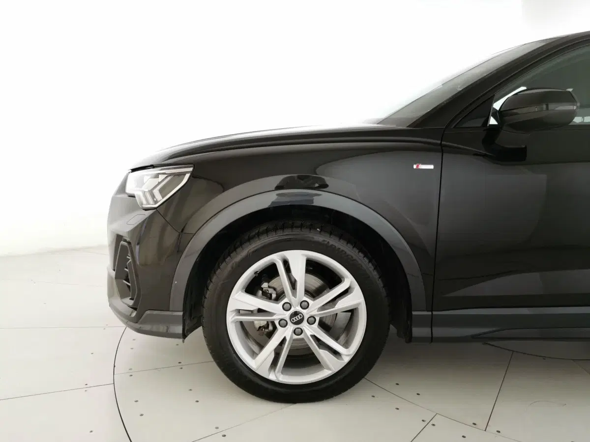 Audi Q3 Sportback usata a Chieti (7)