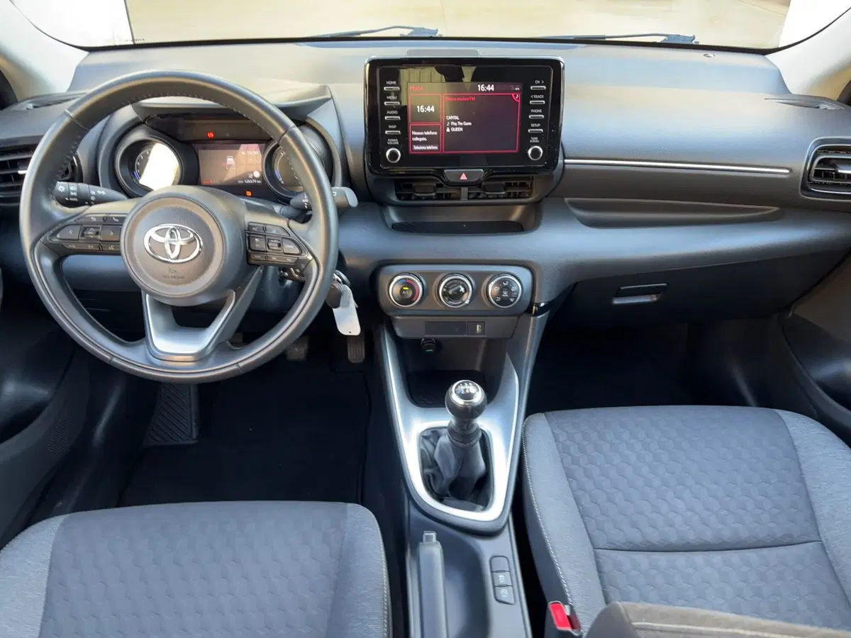 Toyota Yaris usata a Modena (11)