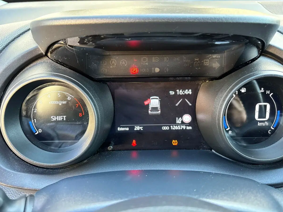 Toyota Yaris usata a Modena (8)
