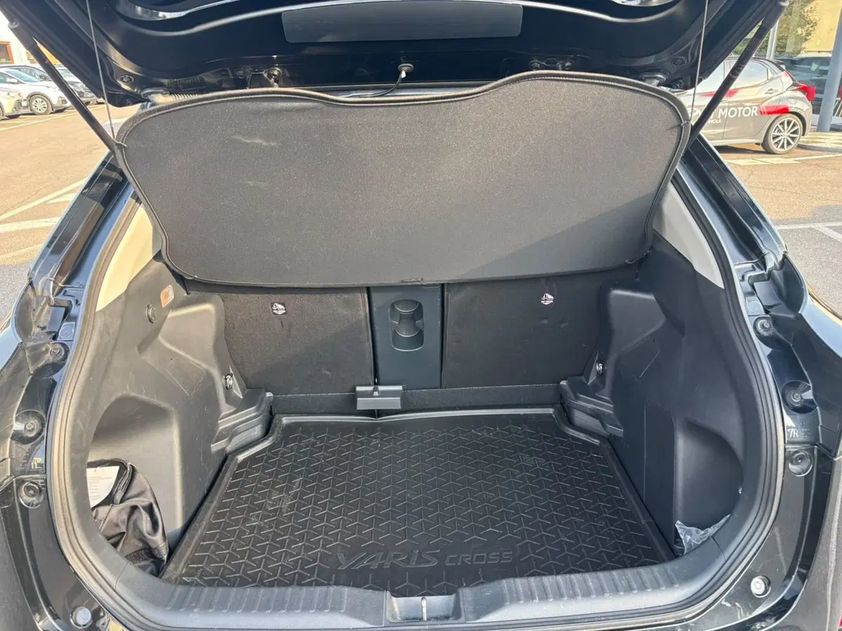 Toyota Yaris Cross usata a Bologna (14)