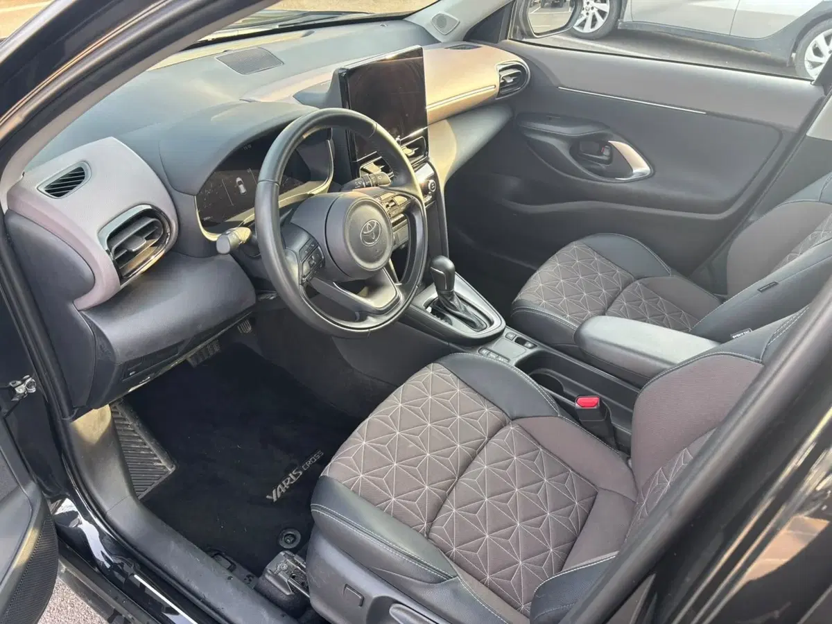 Toyota Yaris Cross usata a Bologna (9)