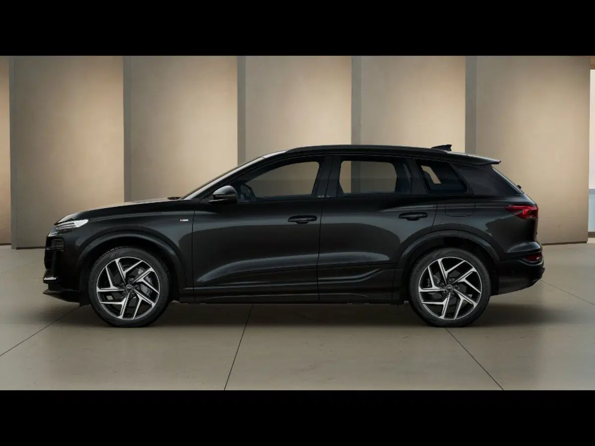 Audi Q6 Sportback nuova a Pisa (2)