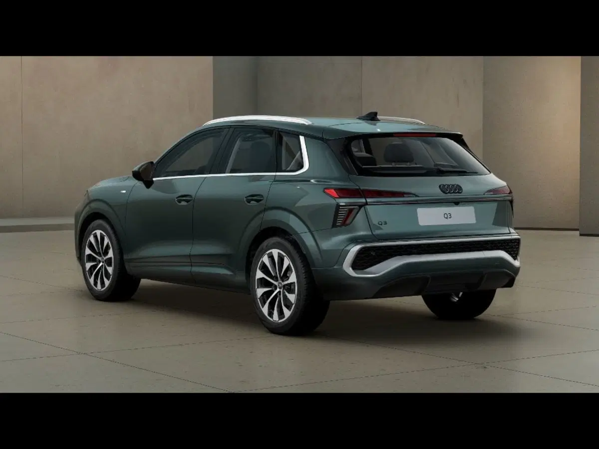 Audi Q3 Sportback nuova a Pisa (3)