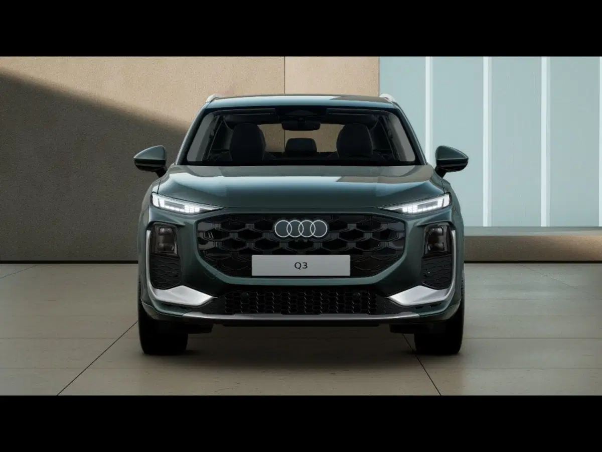 Audi Q3 Sportback nuova a Pisa (4)