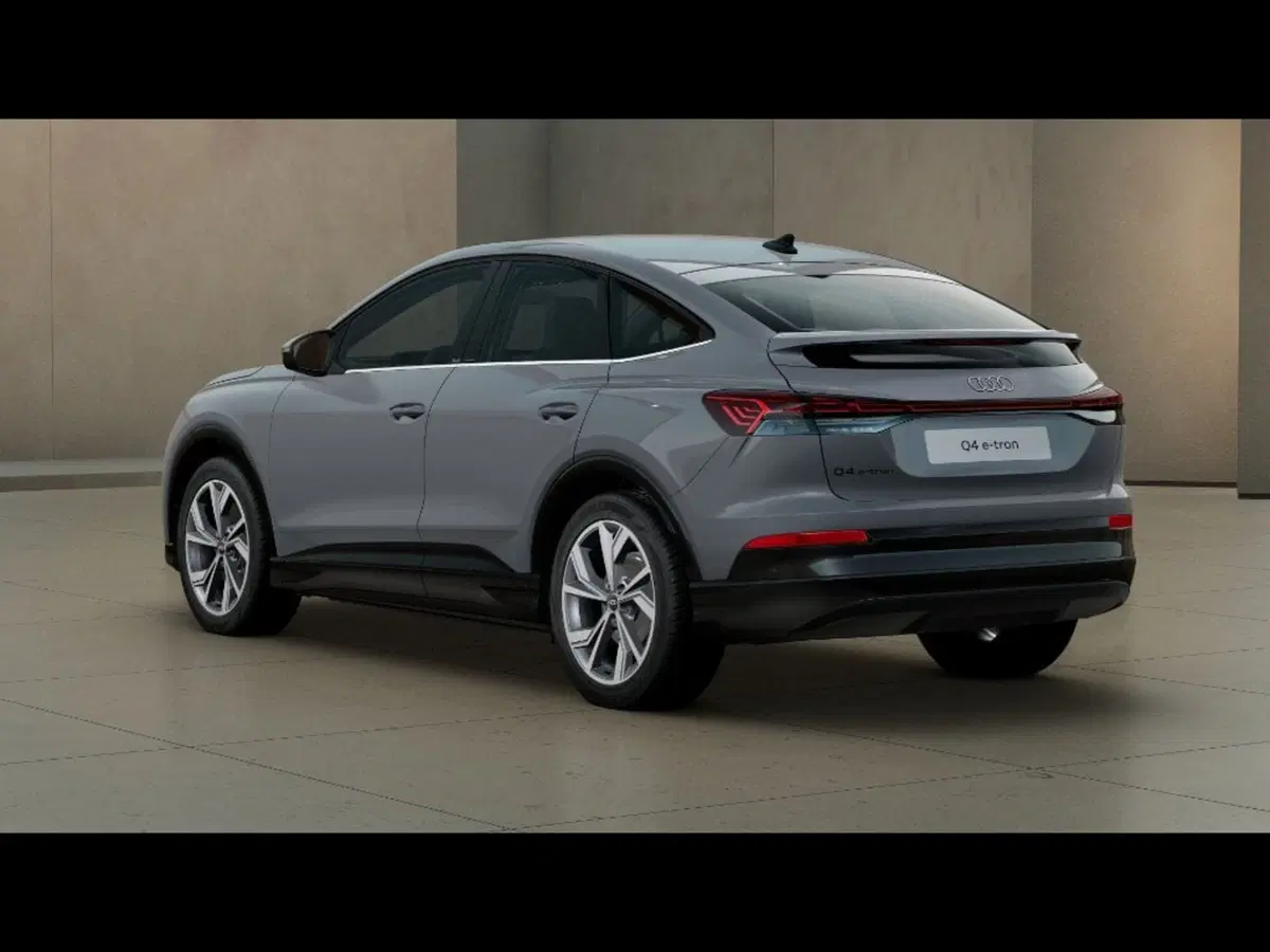Audi Q4 Sportback nuova a Livorno (3)