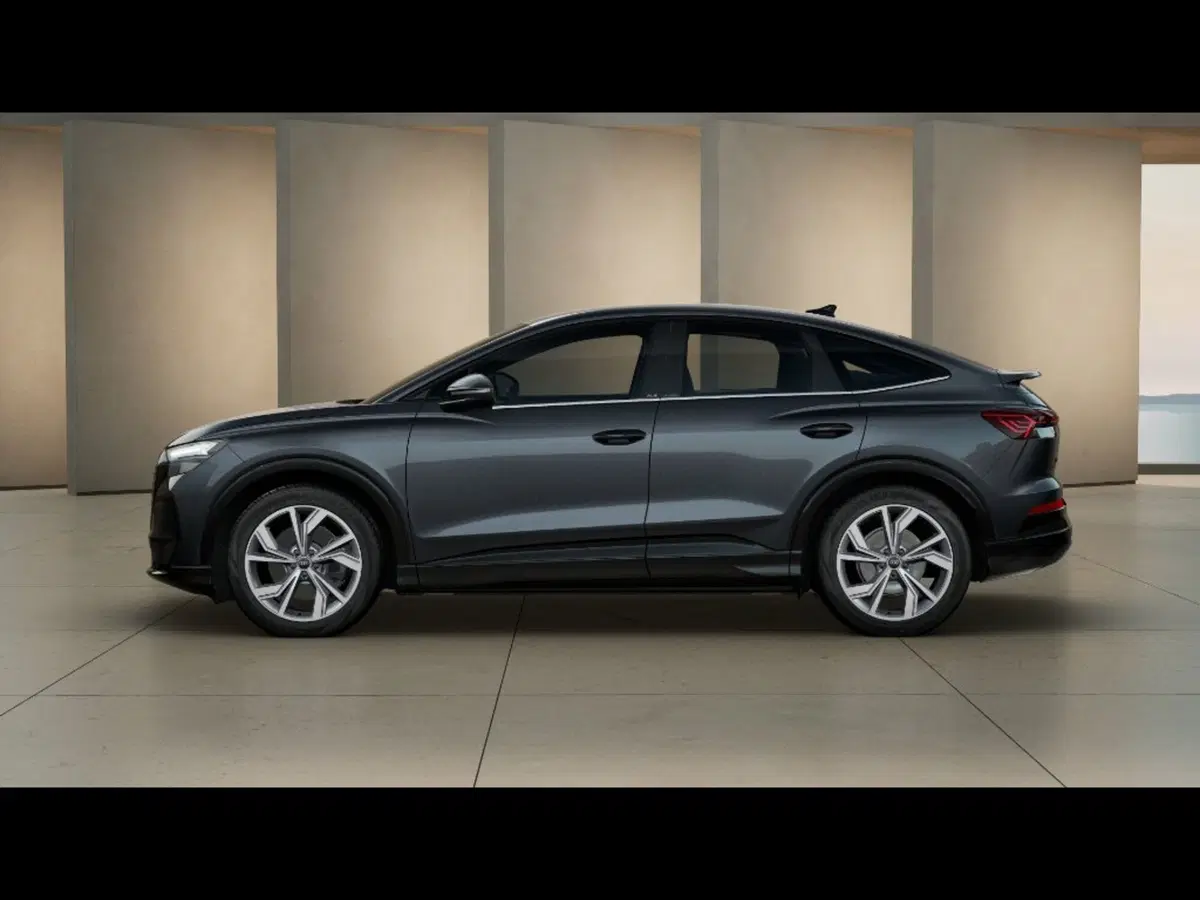 Audi Q4 Sportback nuova a Firenze (2)
