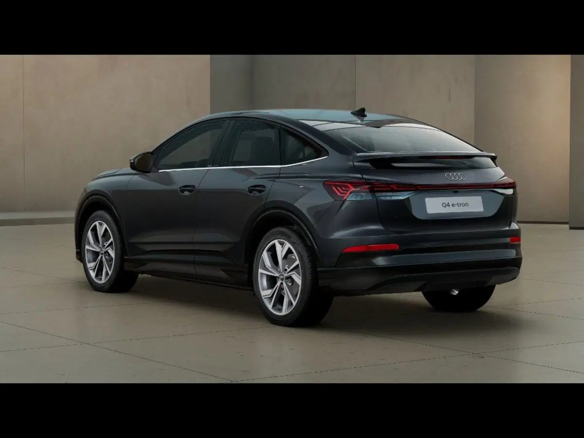 Audi Q4 Sportback nuova a Firenze (3)