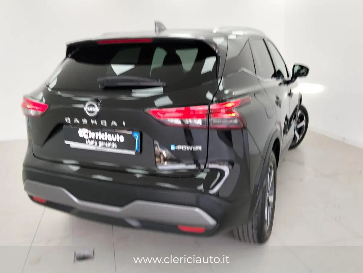 Nissan Qashqai usata a Como (2)