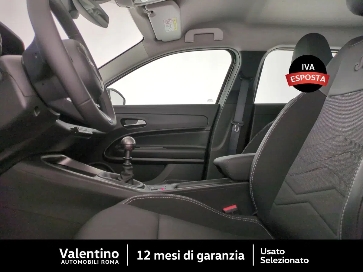 Jeep Avenger usata a Roma (6)