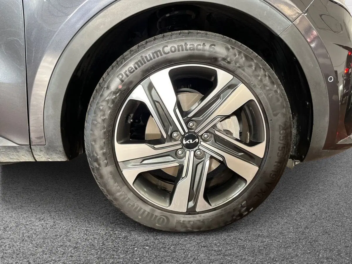 Kia Sorento usata a Bari (6)