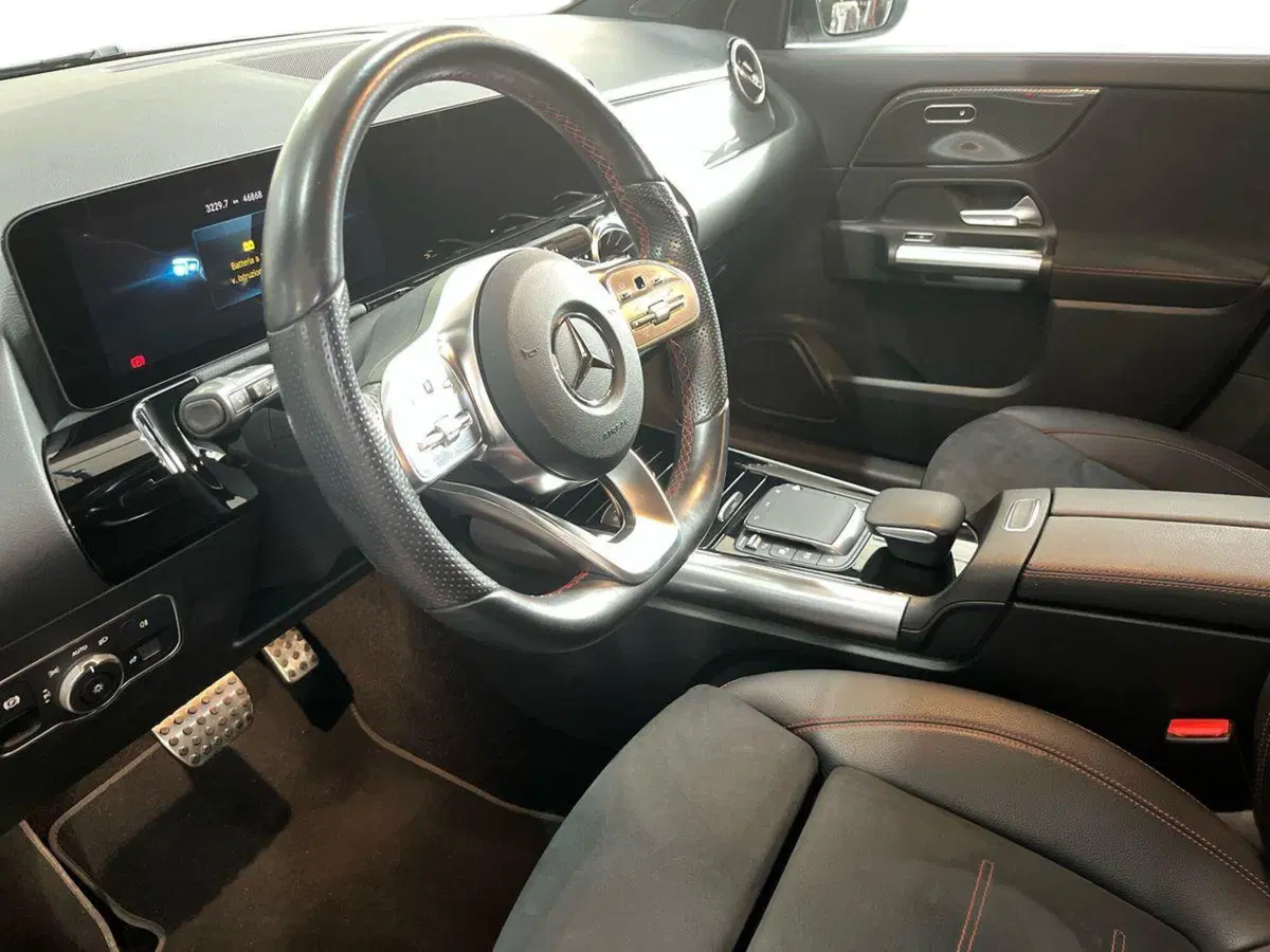 Mercedes-Benz GLA SUV usata a Foggia (10)