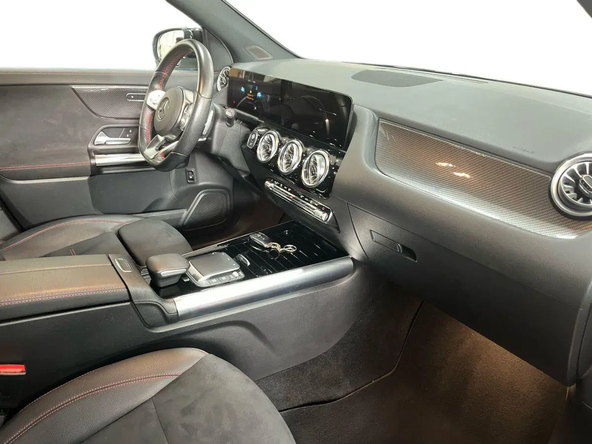 Mercedes-Benz GLA SUV usata a Foggia (9)