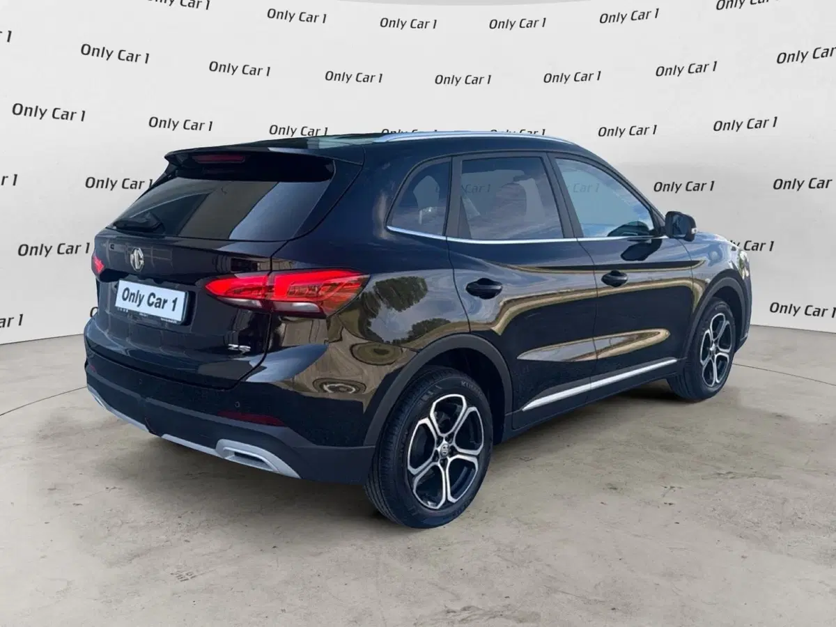 Mg ZS nuova a Ferrara (6)