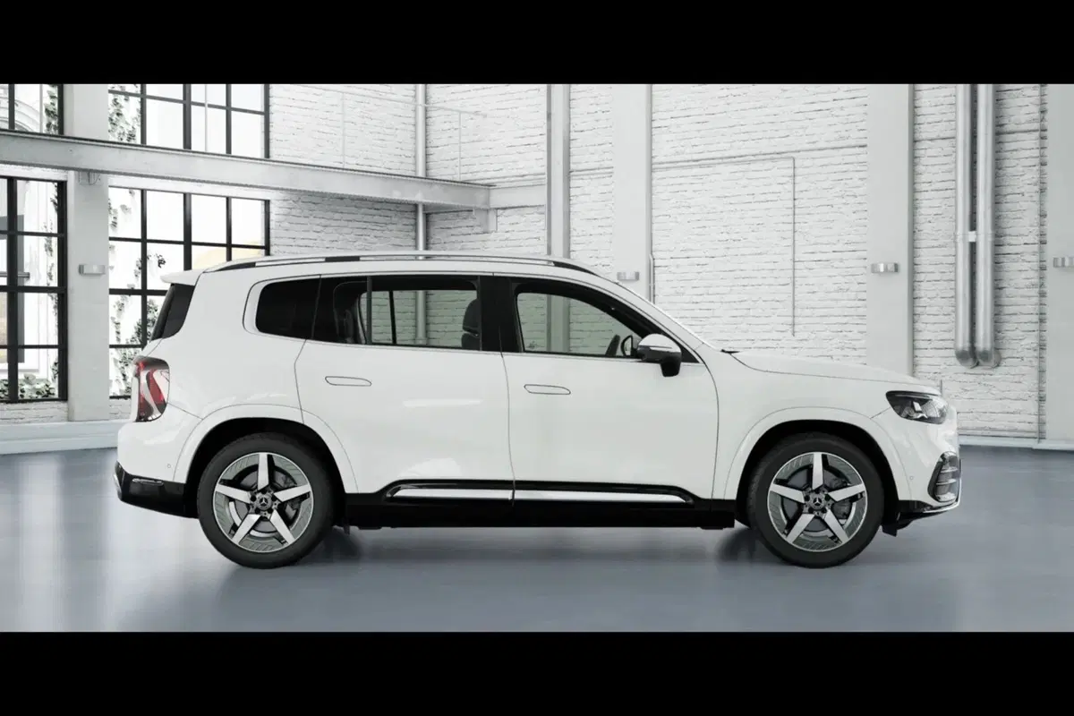 Mercedes-Benz GLB nuova a Pescara (4)