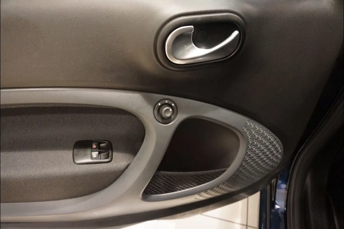 smart Fortwo usata a Pescara (12)