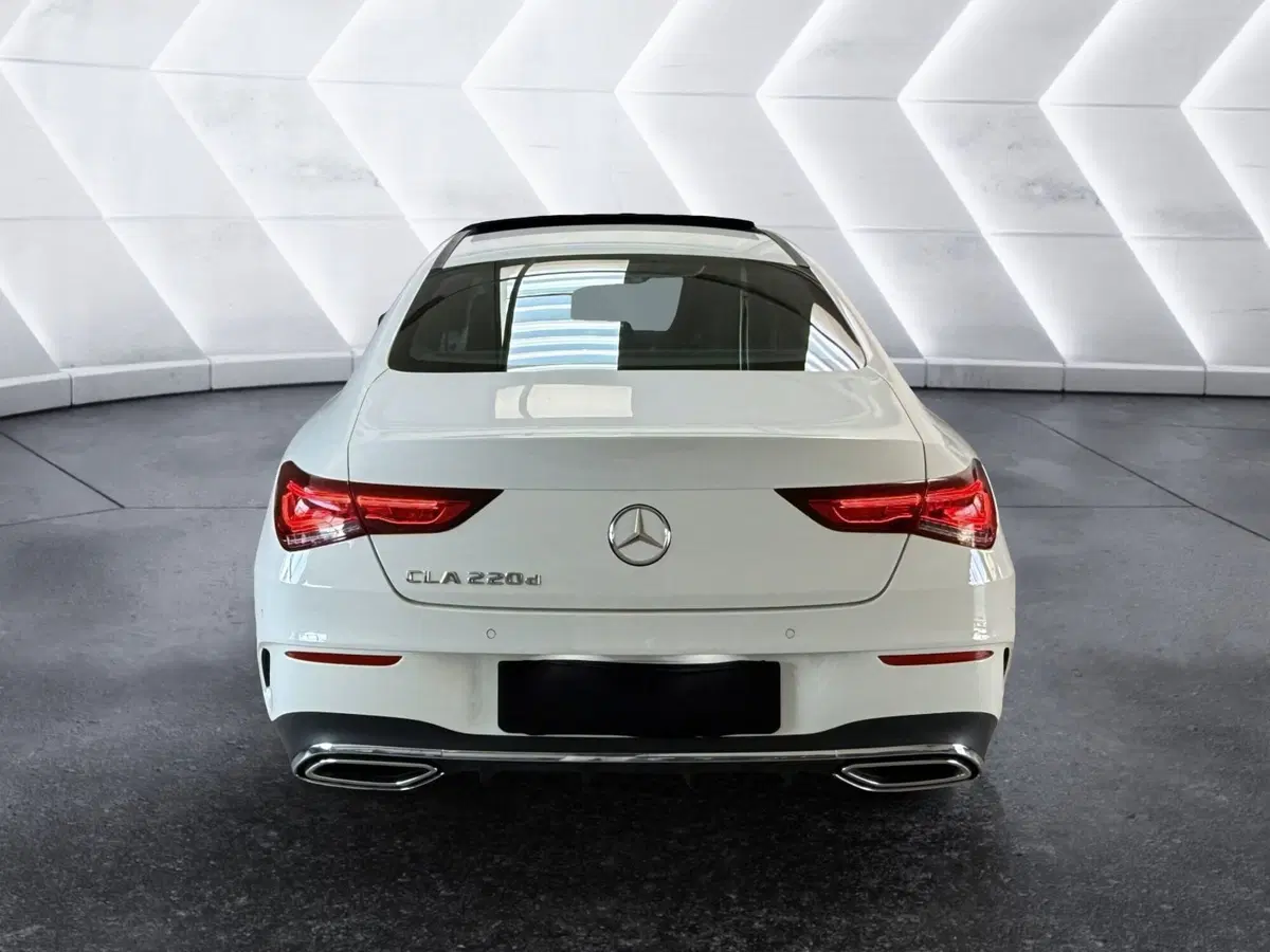 Mercedes-Benz CLA usata a Napoli (9)