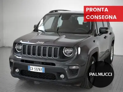 Jeep Renegade 1.5 turbo t4 mhev Altitude 2wd dct del 2024 usata a Prato