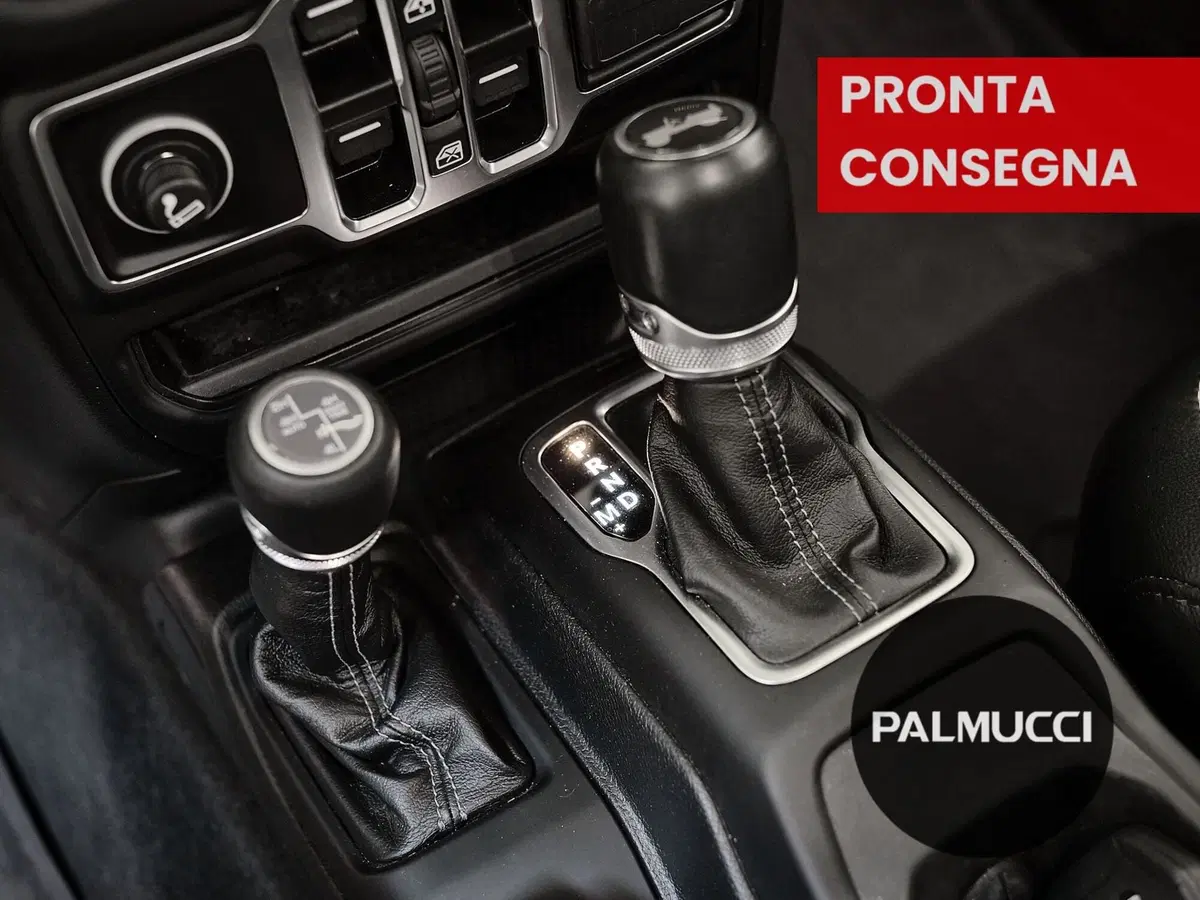 Jeep Wrangler Unlimited usata a Prato (12)