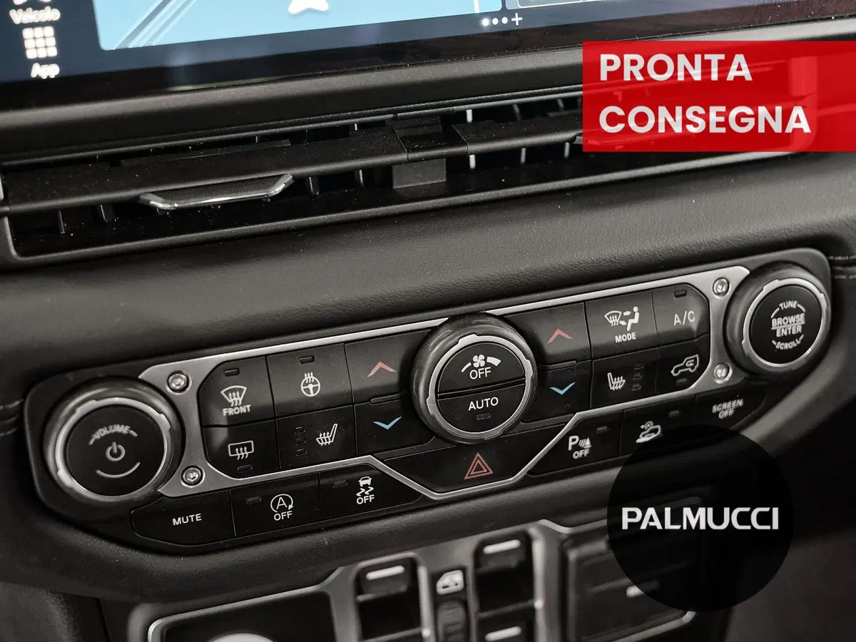 Jeep Wrangler Unlimited usata a Prato (16)