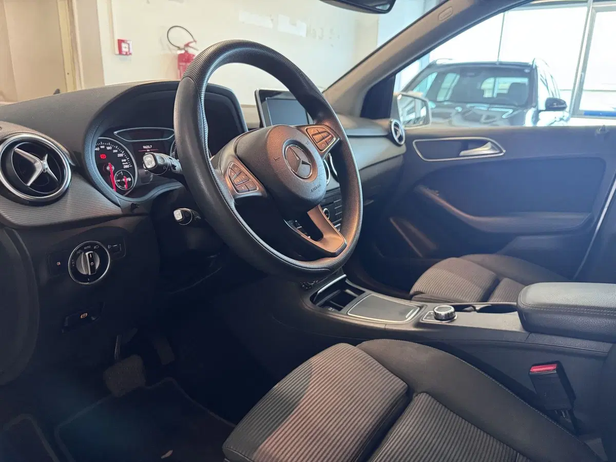 Mercedes-Benz Classe B usata a Messina (7)