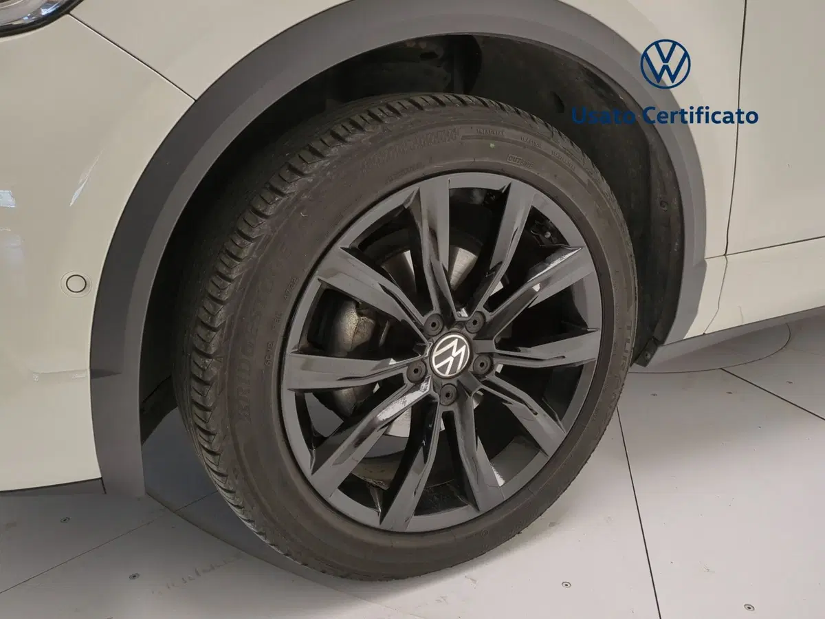 Volkswagen T-Roc usata a Avellino (12)