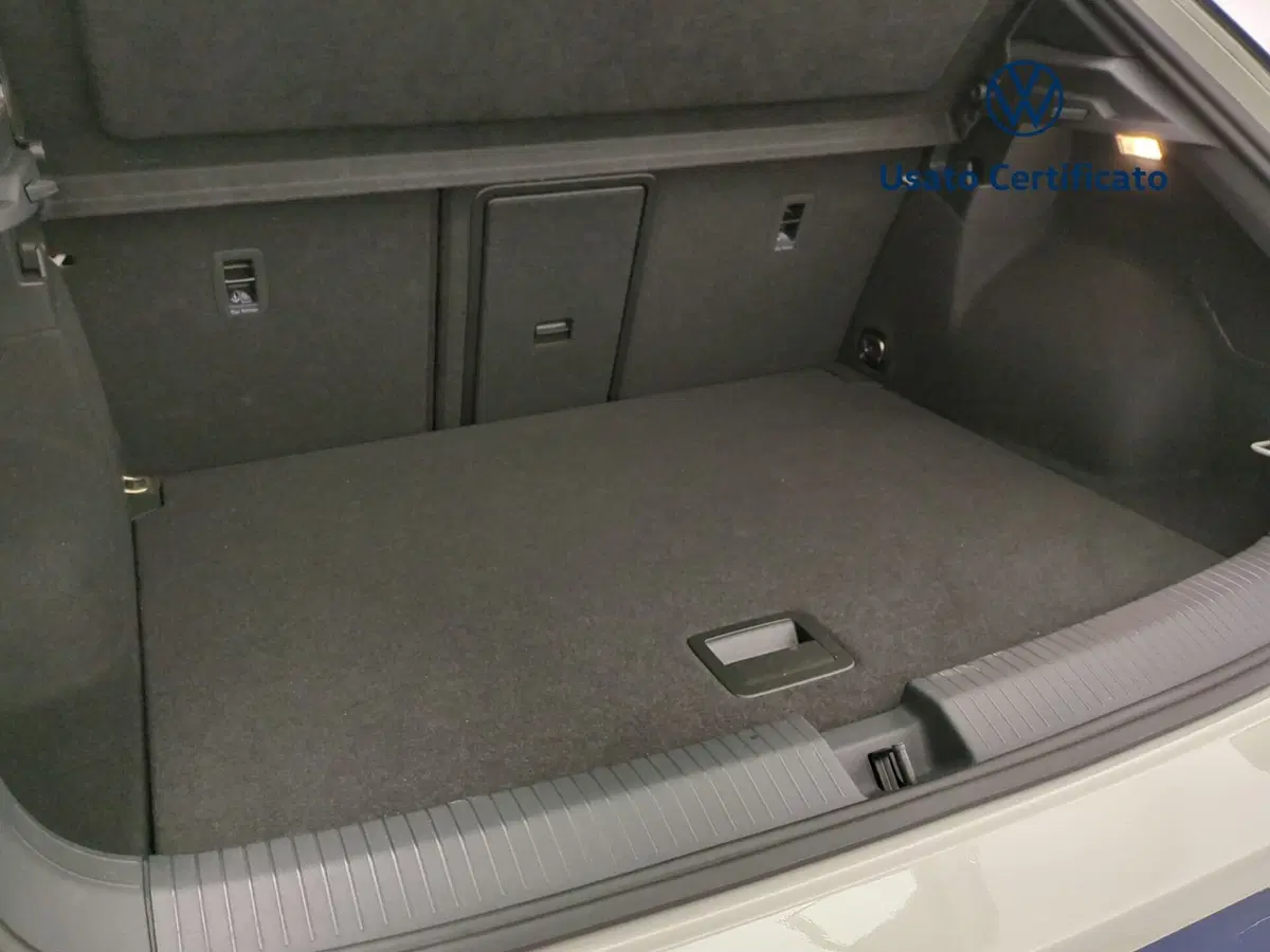 Volkswagen T-Roc usata a Avellino (15)