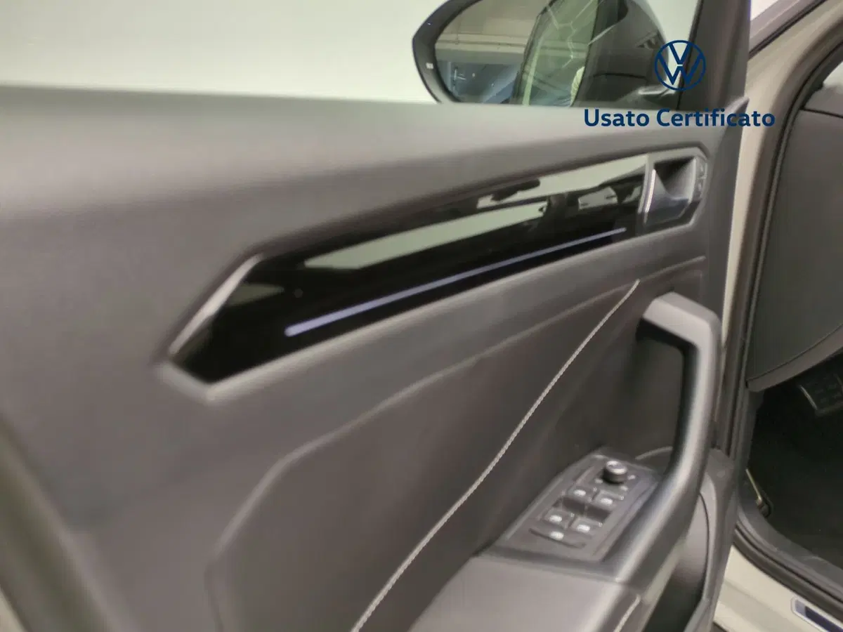 Volkswagen T-Roc usata a Avellino (18)