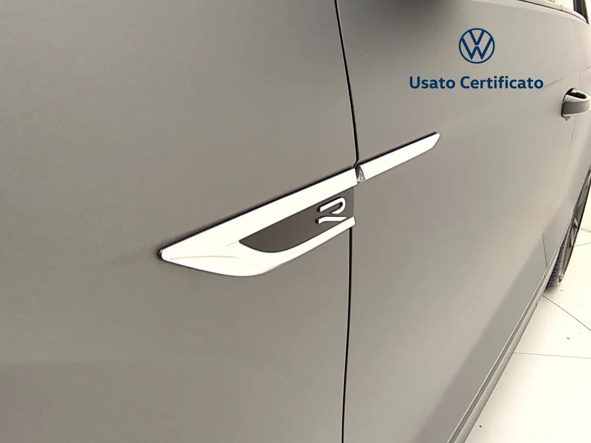 Volkswagen T-Roc usata a Avellino (15)