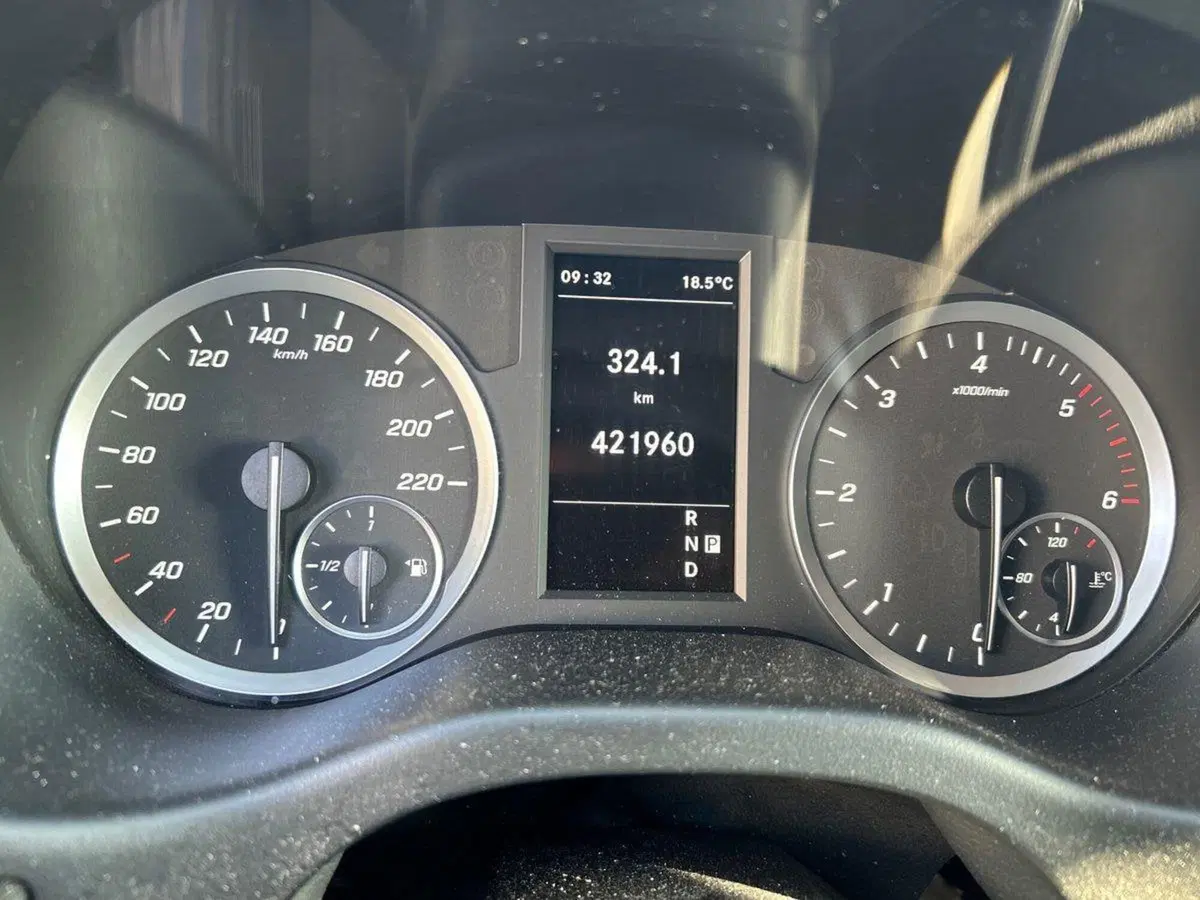 Mercedes-Benz Vito usata a Milano (13)