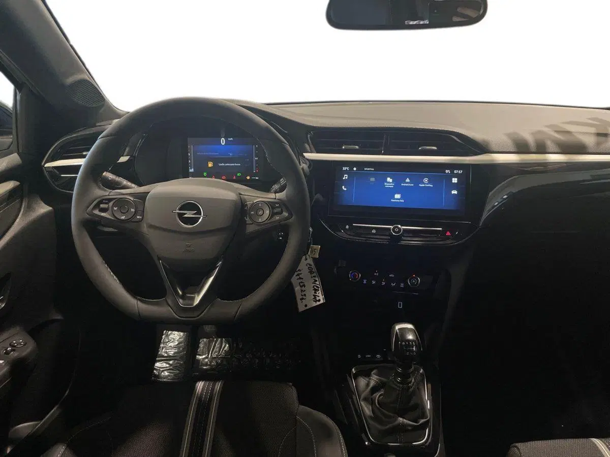 Opel Corsa nuova a Salerno (10)