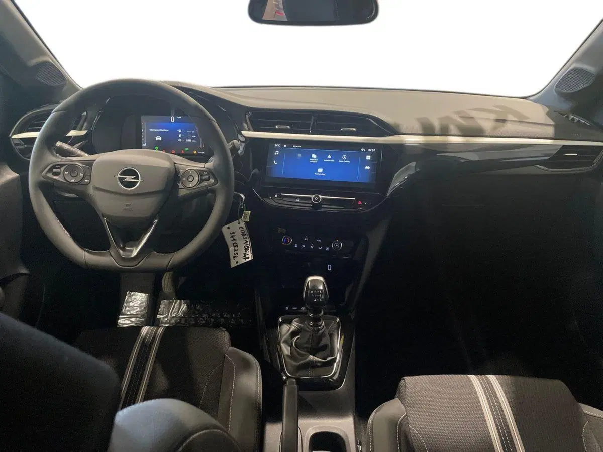 Opel Corsa nuova a Salerno (11)