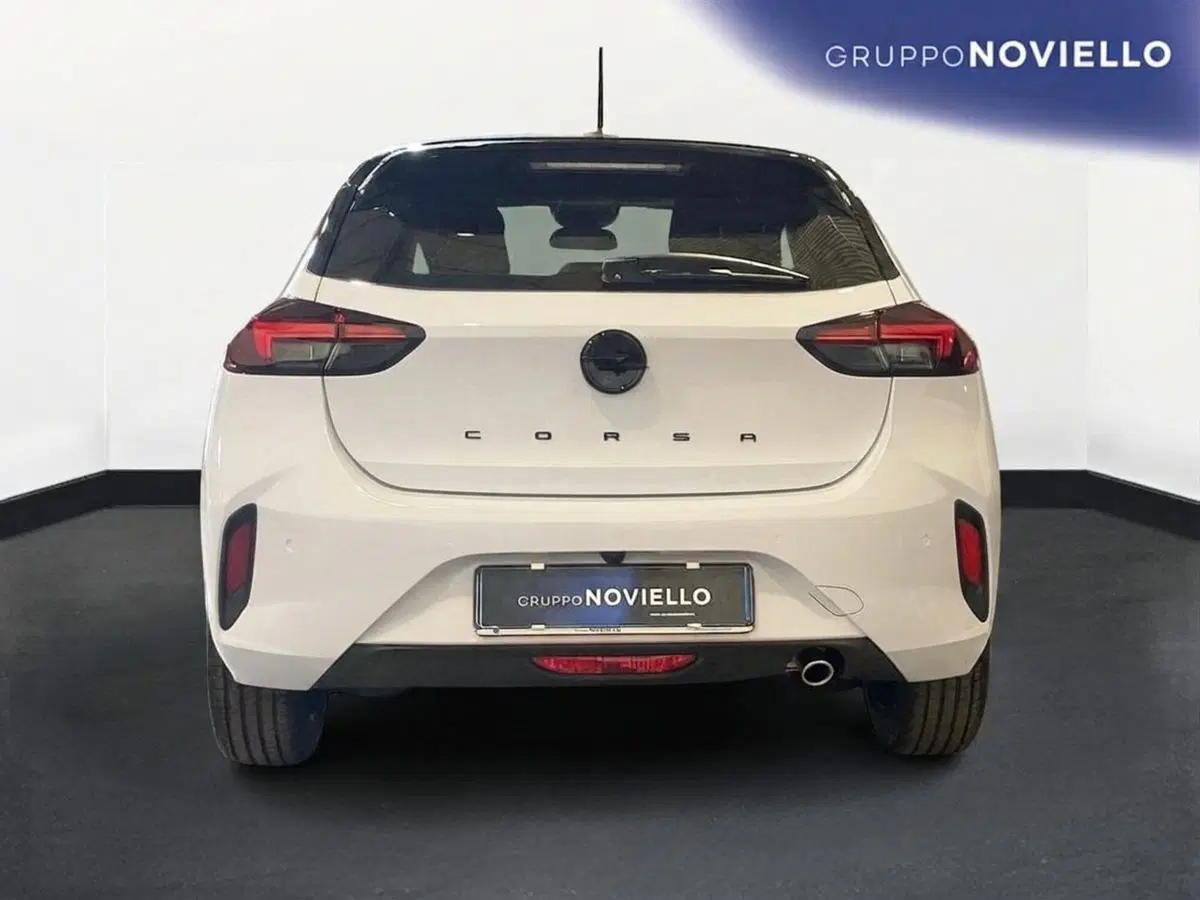 Opel Corsa nuova a Salerno (6)