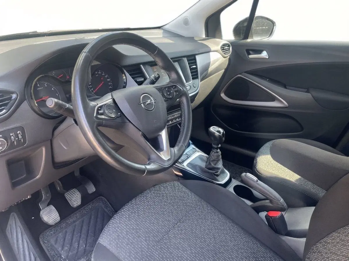 Opel Crossland usata a Salerno (9)