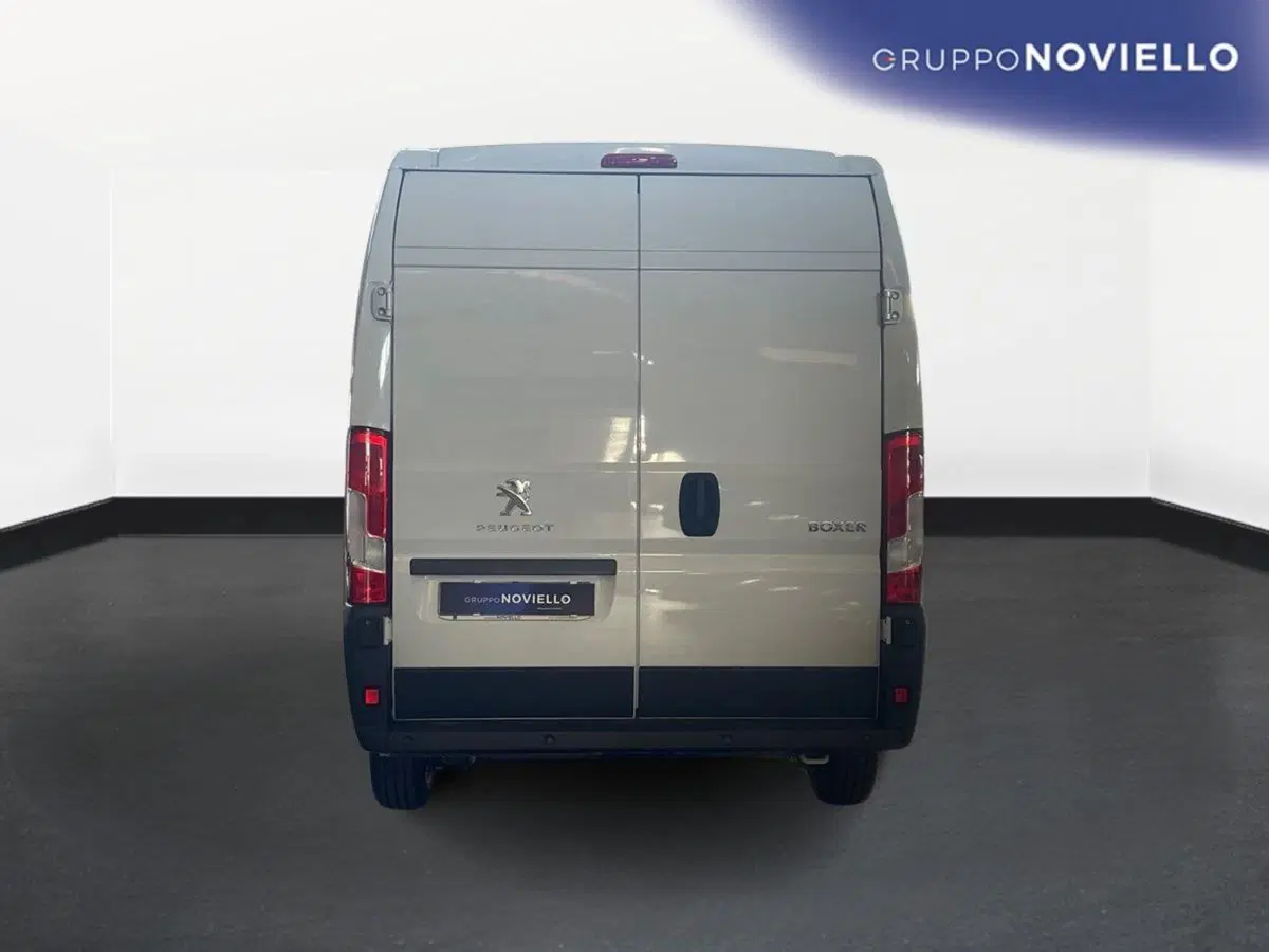 Peugeot Boxer Furgone usata a Salerno (6)