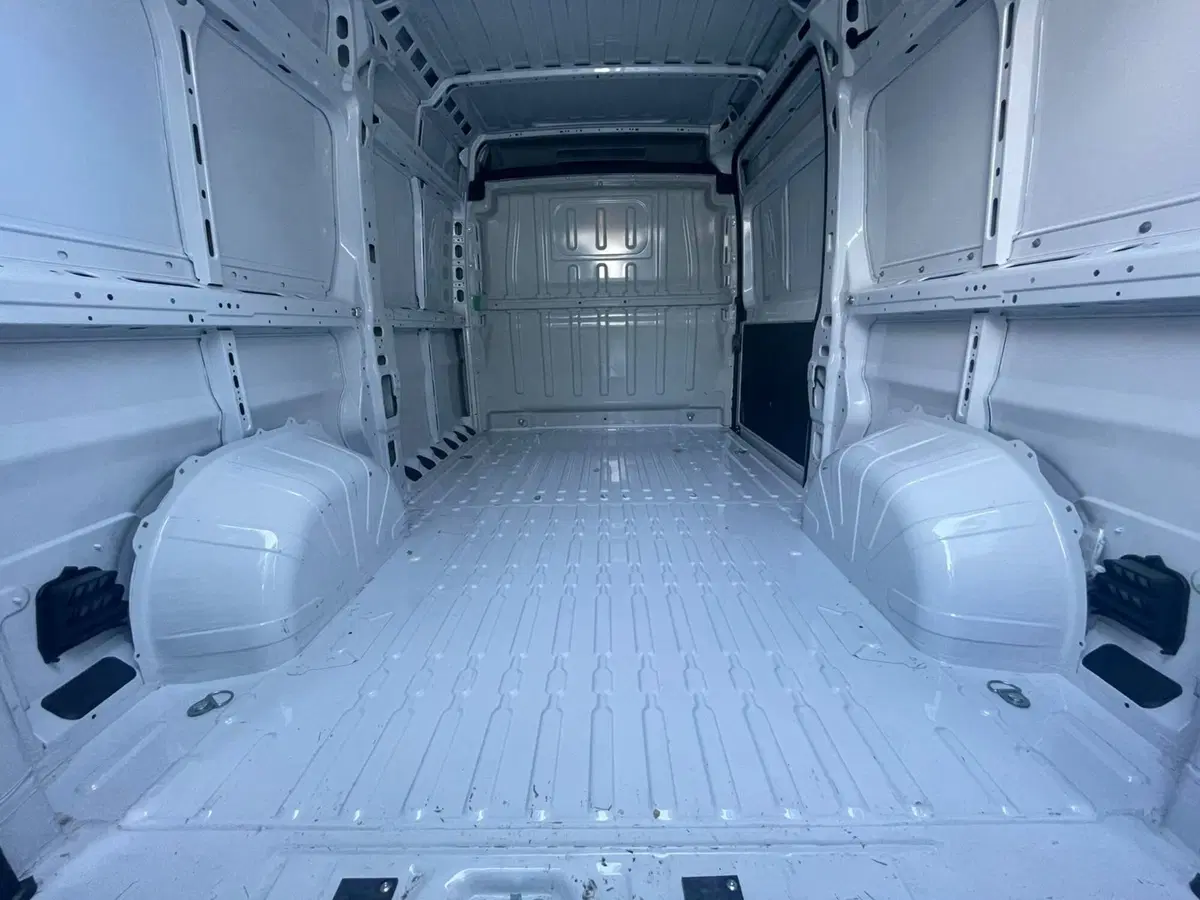 Peugeot Boxer Furgone usata a Salerno (7)