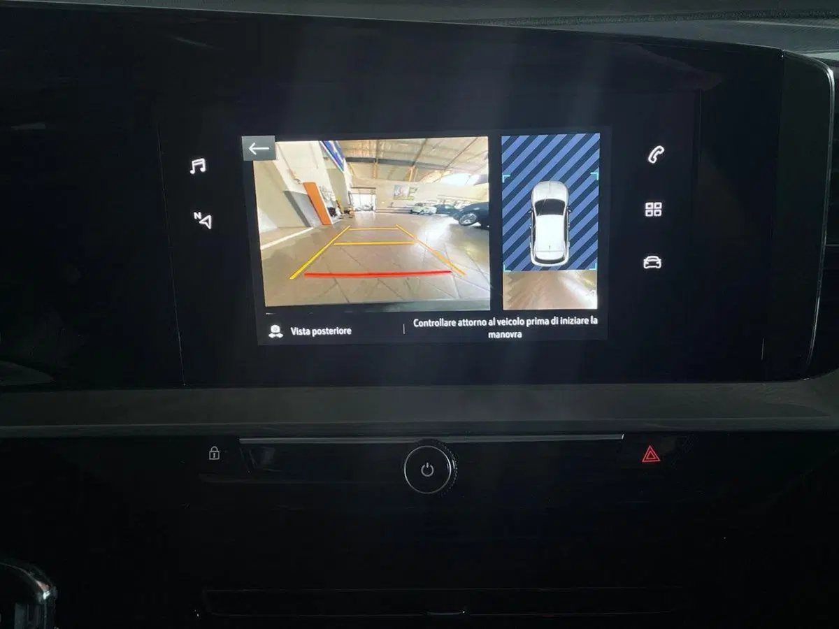 Opel Mokka usata a Salerno (18)