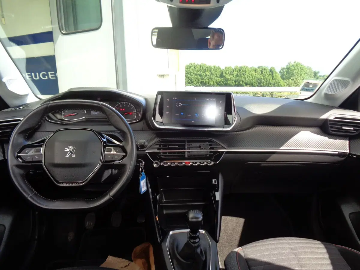 Peugeot 208 usata a Belluno (11)