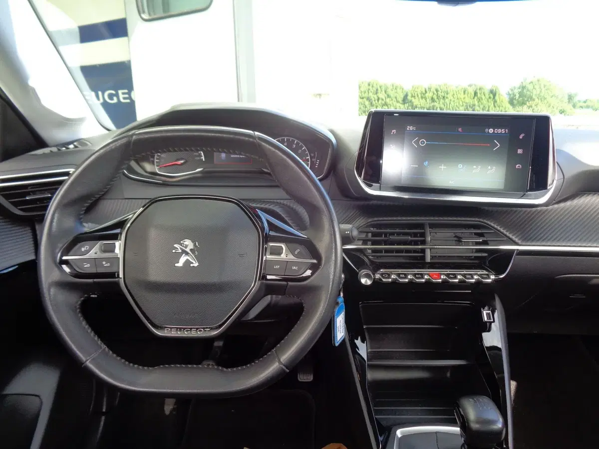 Peugeot 208 usata a Belluno (12)