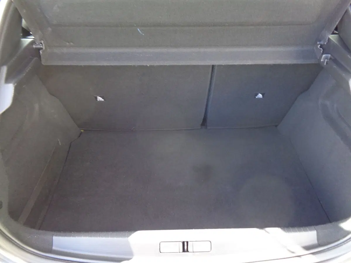 Peugeot 208 usata a Belluno (15)