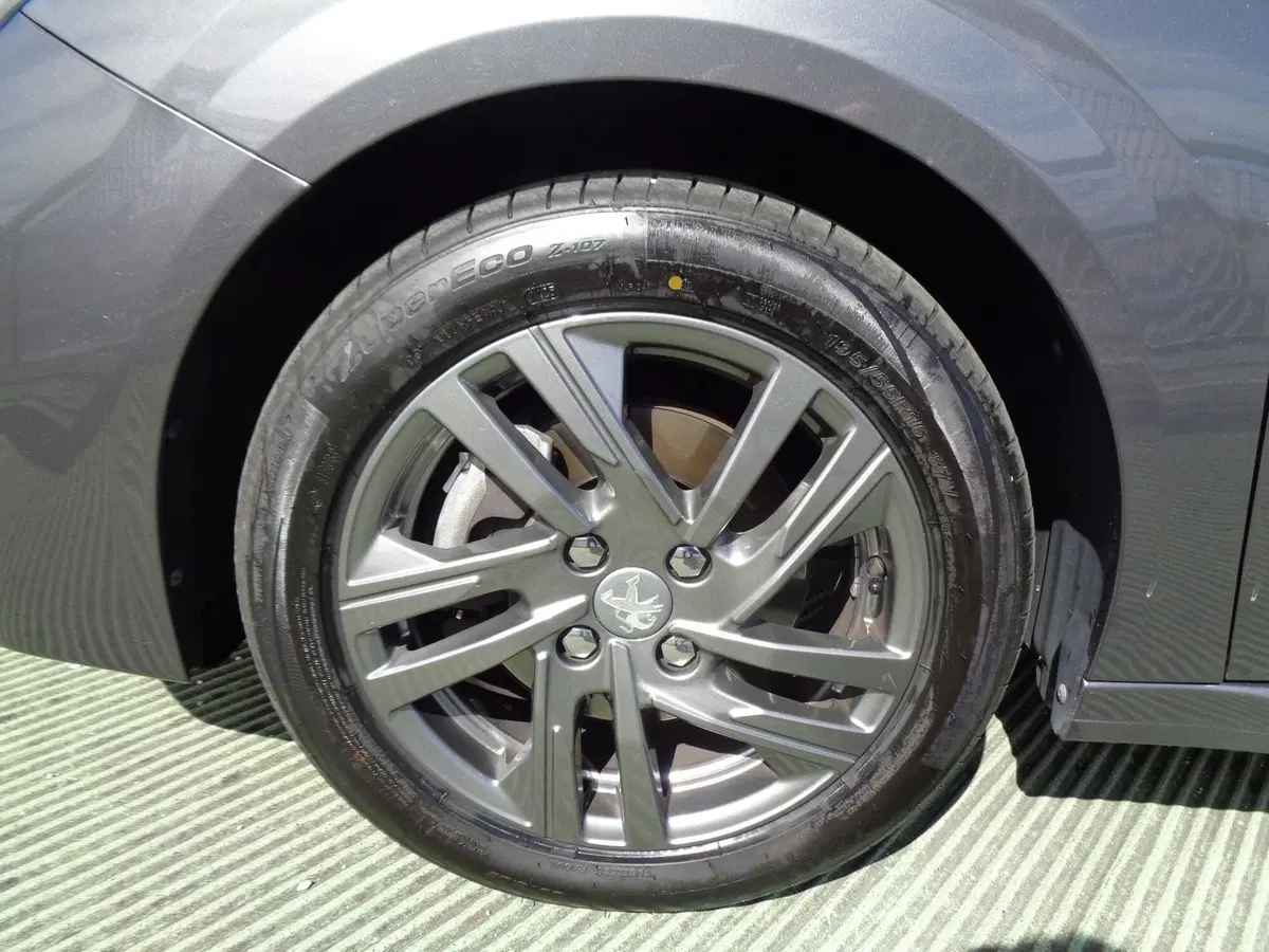 Peugeot 208 usata a Belluno (6)