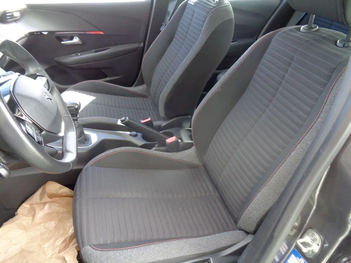Peugeot 208 usata a Belluno (8)