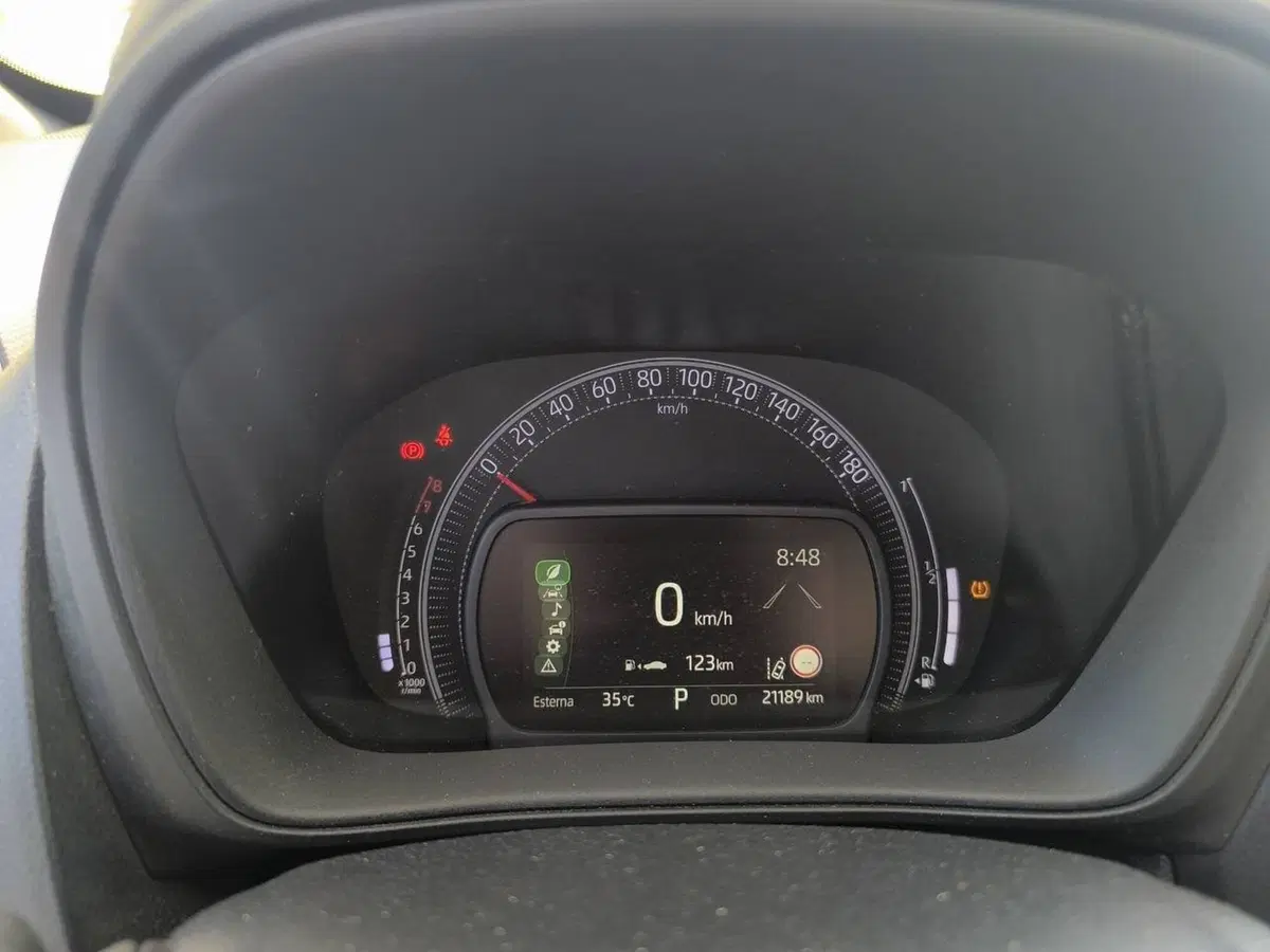 Toyota Aygo X usata a Palermo (12)