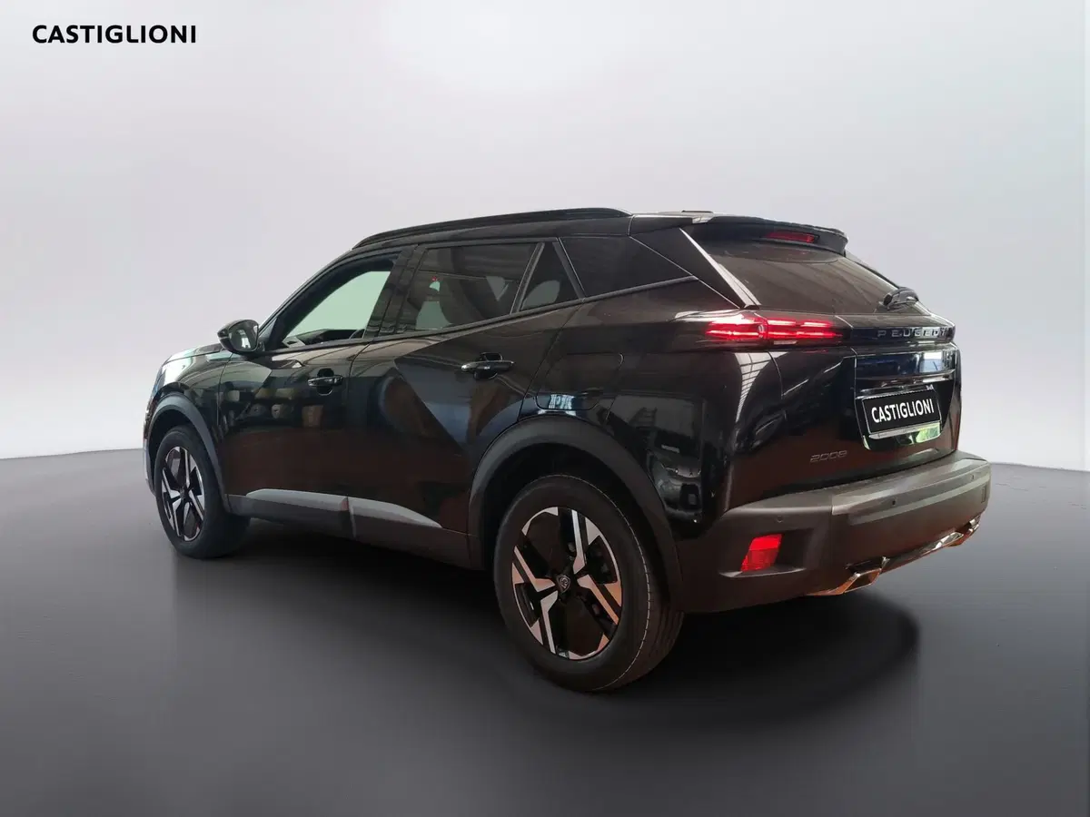 Peugeot 2008 nuova a Varese (3)