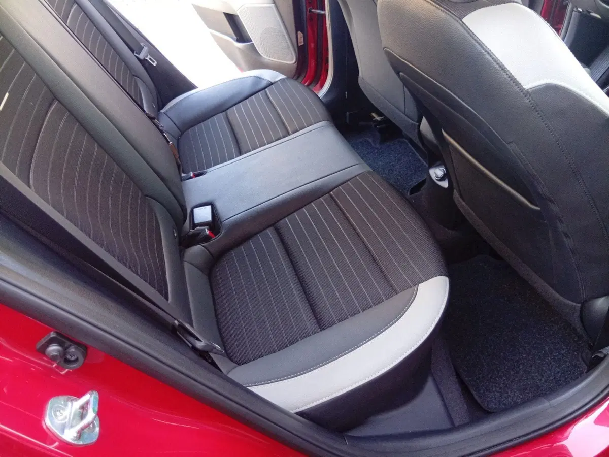 Kia Stonic usata a Brescia (11)