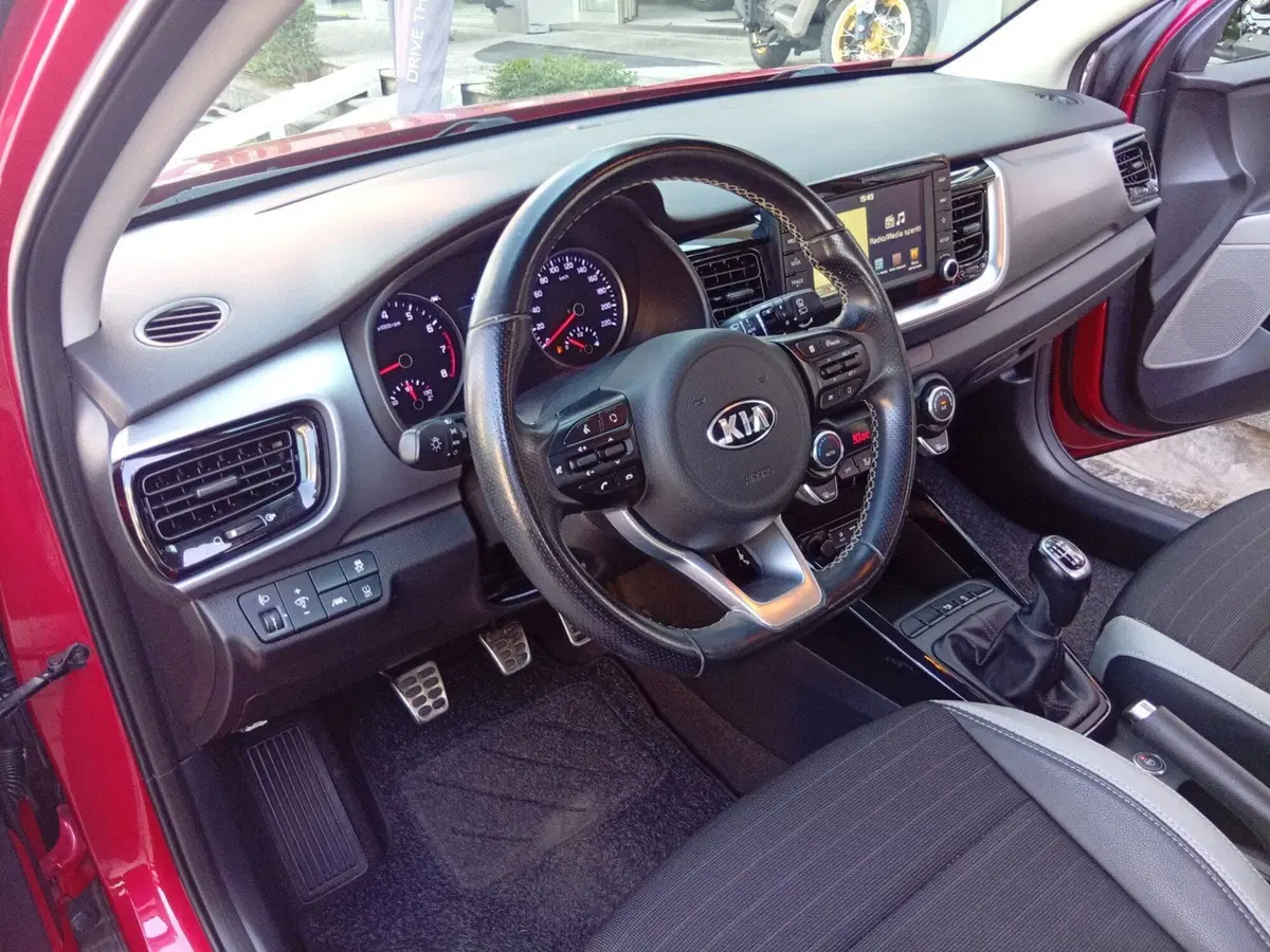 Kia Stonic usata a Brescia (13)