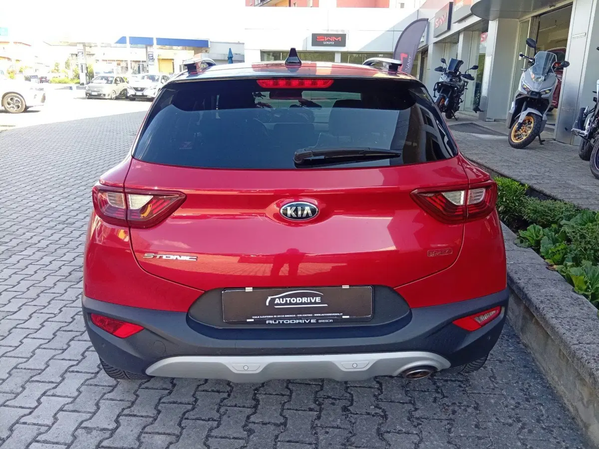 Kia Stonic usata a Brescia (6)