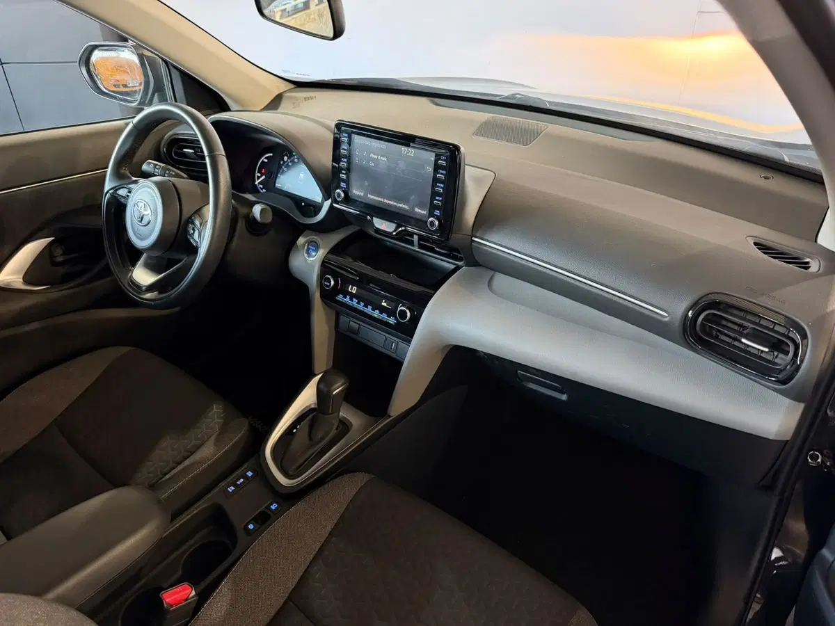 Toyota Yaris Cross usata a Monza e Brianza (14)