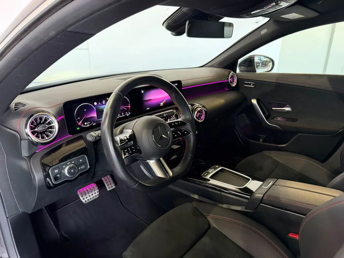 Mercedes-Benz CLA Shooting Brake usata a Monza e Brianza (12)