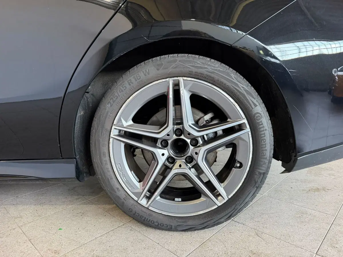 Mercedes-Benz CLA Shooting Brake usata a Monza e Brianza (20)